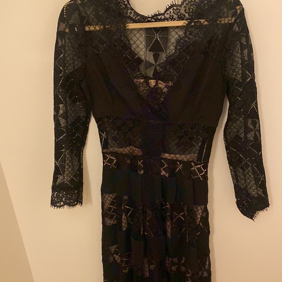 Gorgeous black cream lace dress - Picture 15 of 15